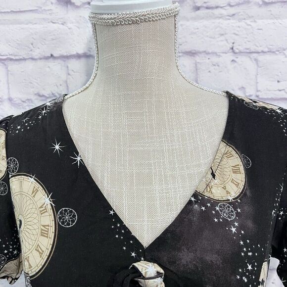 Disney‎ Peter Pan Clock Tie Front Cutout Dress Short Sleeve Retro Size Medium - Picture 6 of 13